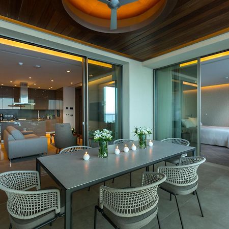 Four Seasons Hotel Agios Tychonas Exterior foto A suite at the hotel