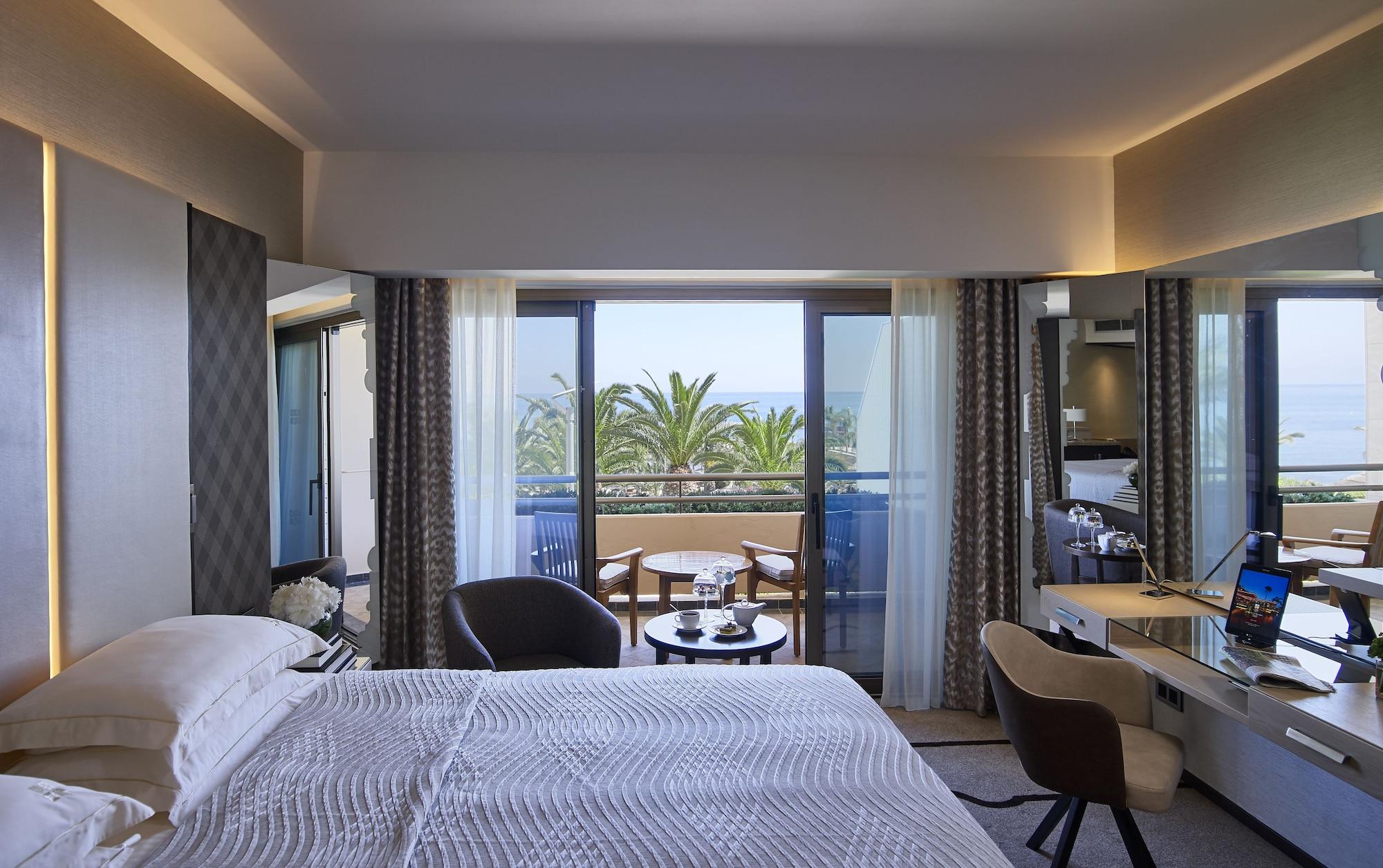 Four Seasons Hotel Agios Tychonas Exterior foto Deluxe room