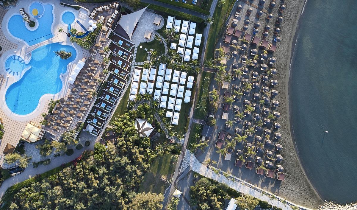 Four Seasons Hotel Agios Tychonas Exterior foto Aerial view of the resort