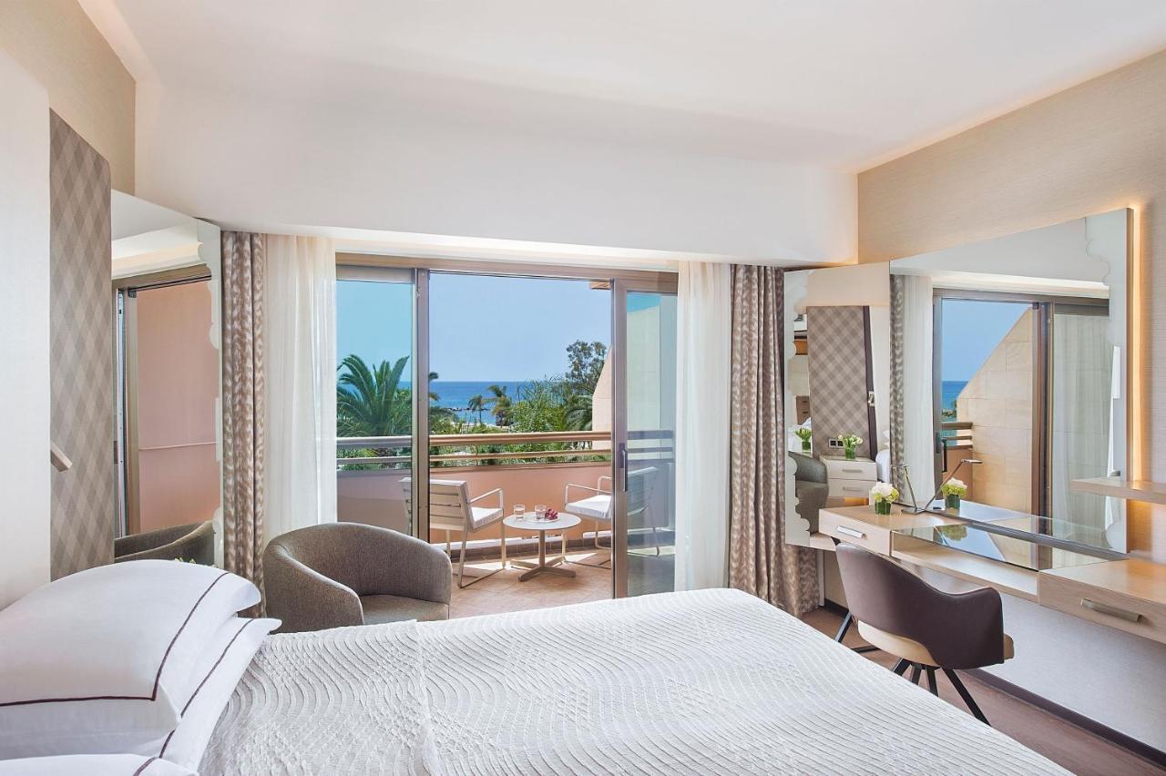 Four Seasons Hotel Agios Tychonas Exterior foto Deluxe Room